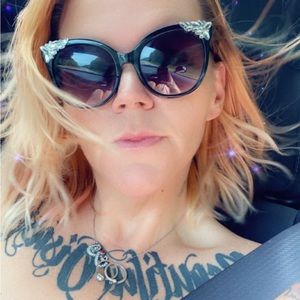 Meet your Posher, Summer